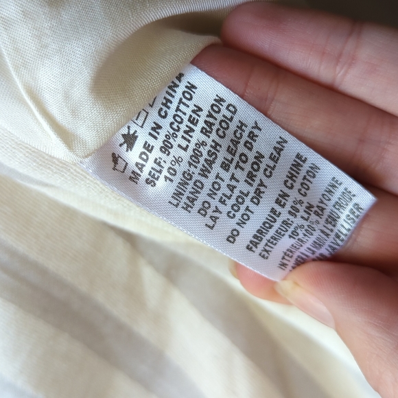 NWT Roolee Striped Cropped Button Up Size Medium - Picture 6 of 7